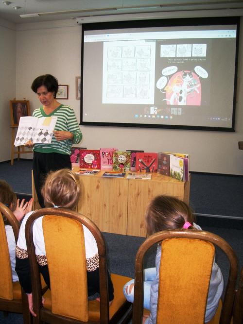 Spisovatelka Ester Stará představila 13.&nbsp;října žákům druhých tříd své knihy.